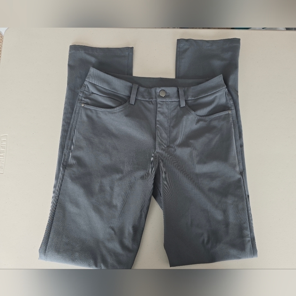 NWOT Lululemon ABC Gray Pant Women's Size 28.